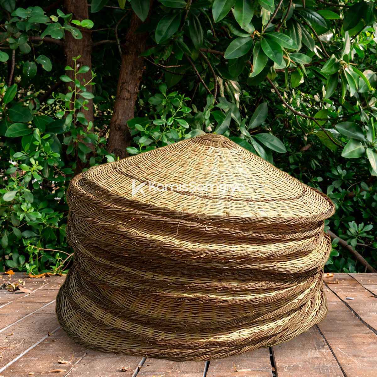 Kargıdan Hasır Şemsiye Nasıl Yapılır?