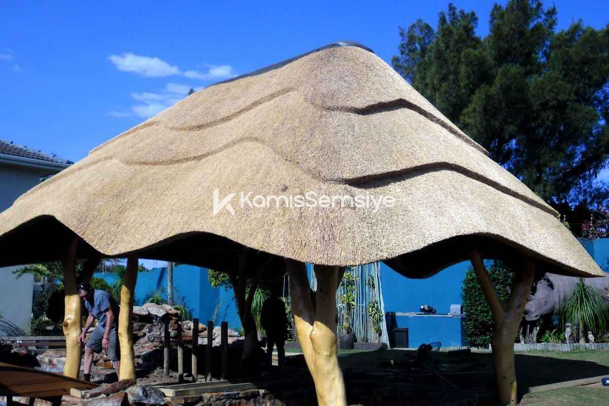 Oteller Kirpi Kamış Çatıyı Tercih Ediyor